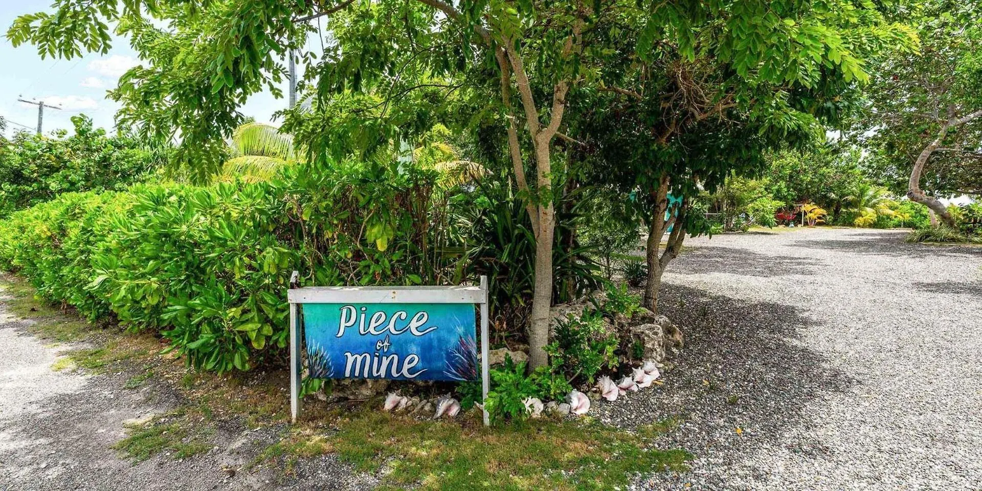 Piece Of Mine Yellow - Secluded And Tranquil Adult Only Micro-Resort East End Holiday home